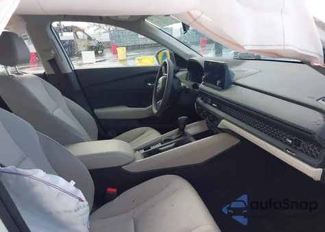 2025 Honda Accord Se z USA, uszkodzony, nr VIN 1HGCY1F43SA007027